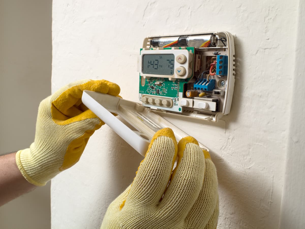Thermostat Battery Replacement